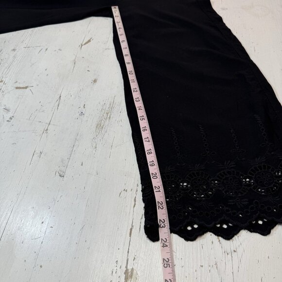 Kaari Blue Women’s Black Size XS Capri Length Wide Leg Embroidered Eyelet Hem - Picture 1 of 8